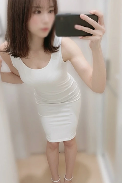 由奈